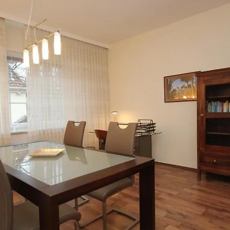 Private With 2 Bathrooms *