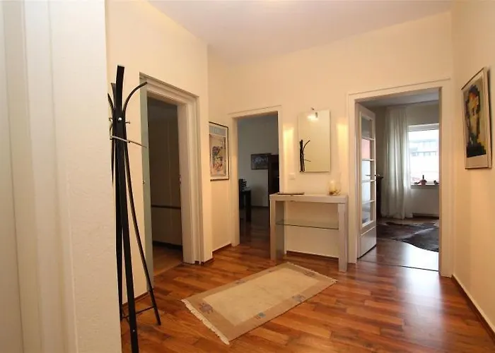 Private With 2 Bathrooms *